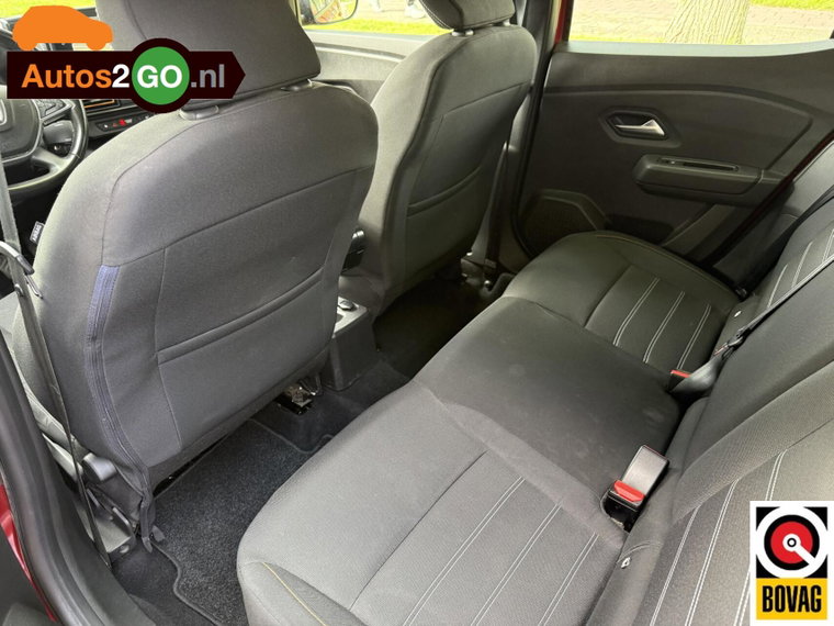 Vehicle Image 22