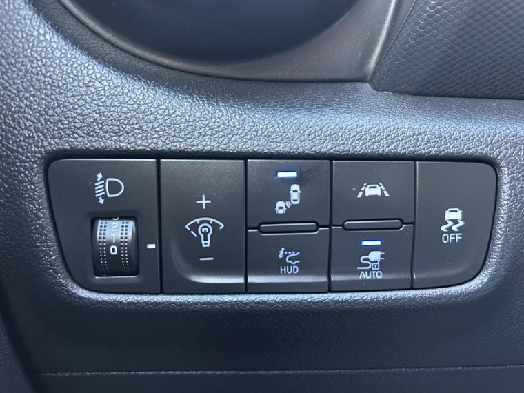 Vehicle Image 33