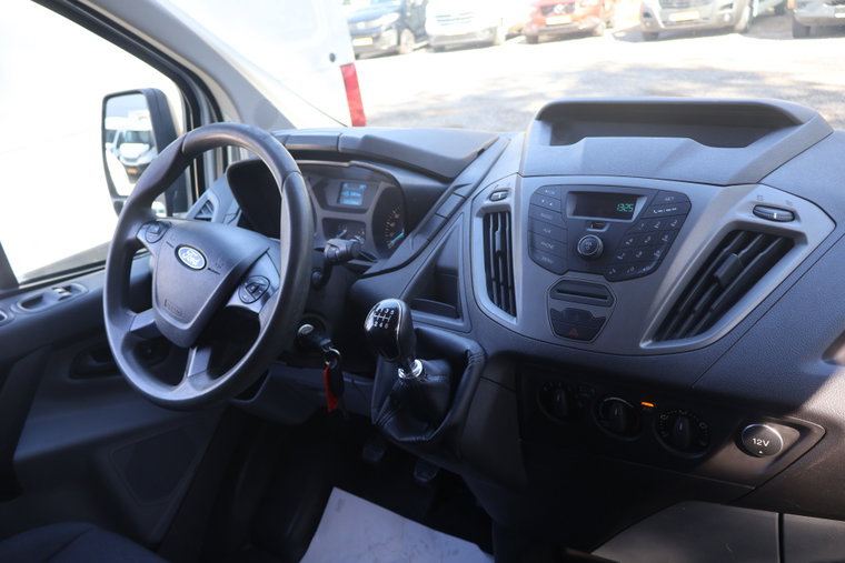 Vehicle Image 31