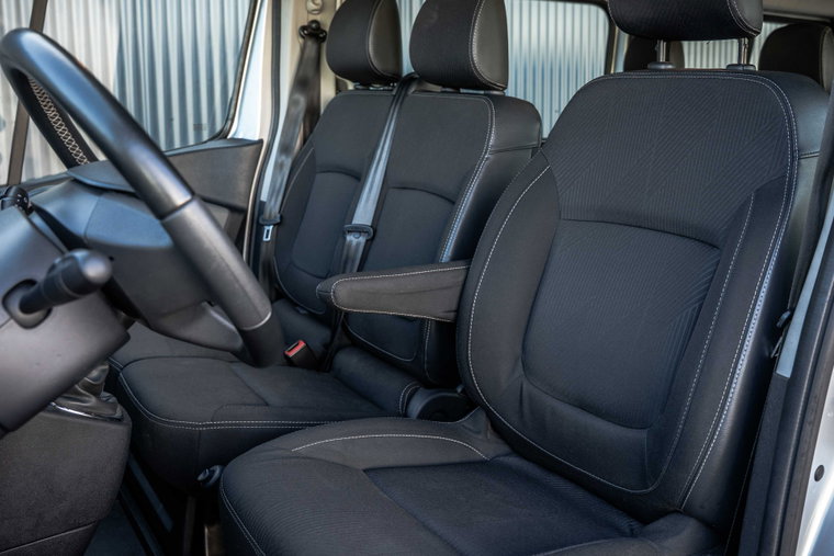 Vehicle Image 12