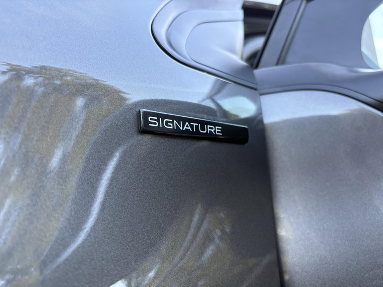 Vehicle Image 41