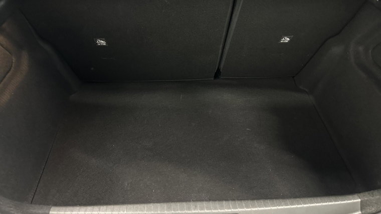 Vehicle Image 38