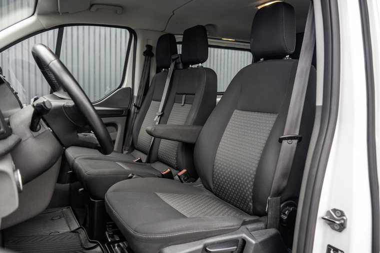 Vehicle Image 12