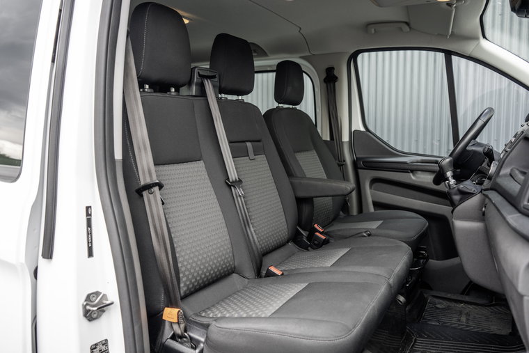 Vehicle Image 13