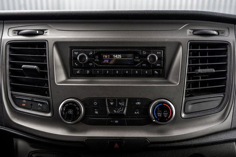 Vehicle Image 19