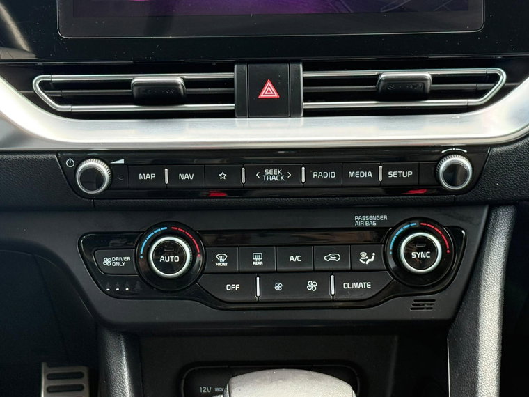 Vehicle Image 28