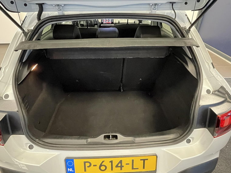 Vehicle Image 17