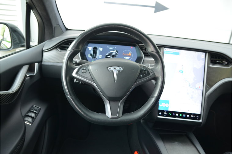 Vehicle Image 16