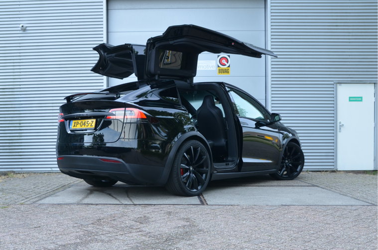 Vehicle Image 9