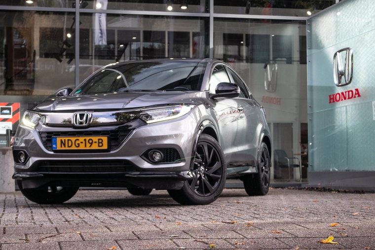 Vehicle Image 13