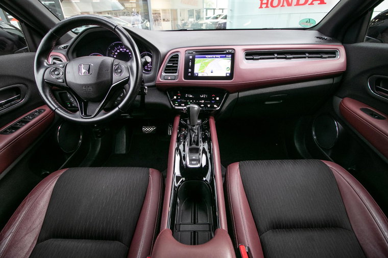 Vehicle Image 15