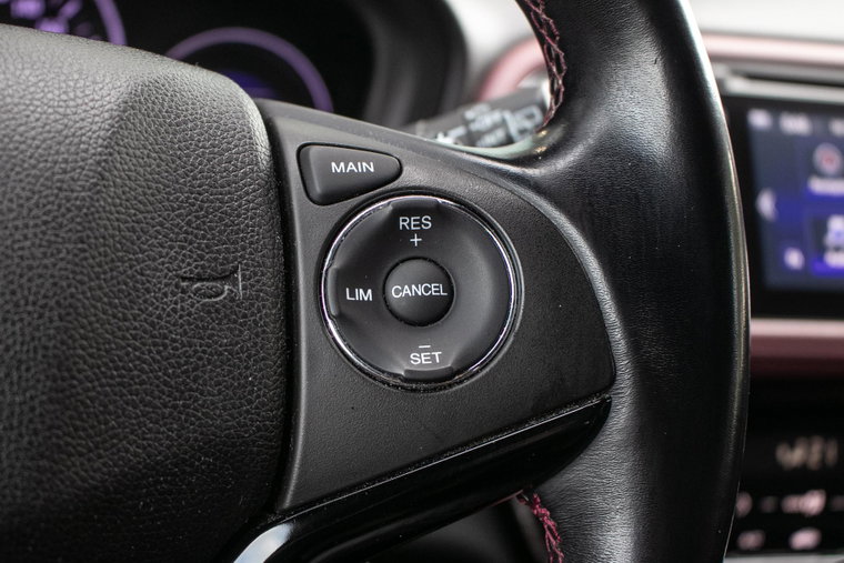 Vehicle Image 36