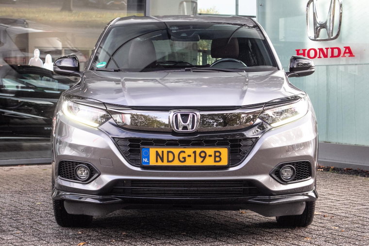 Vehicle Image 11