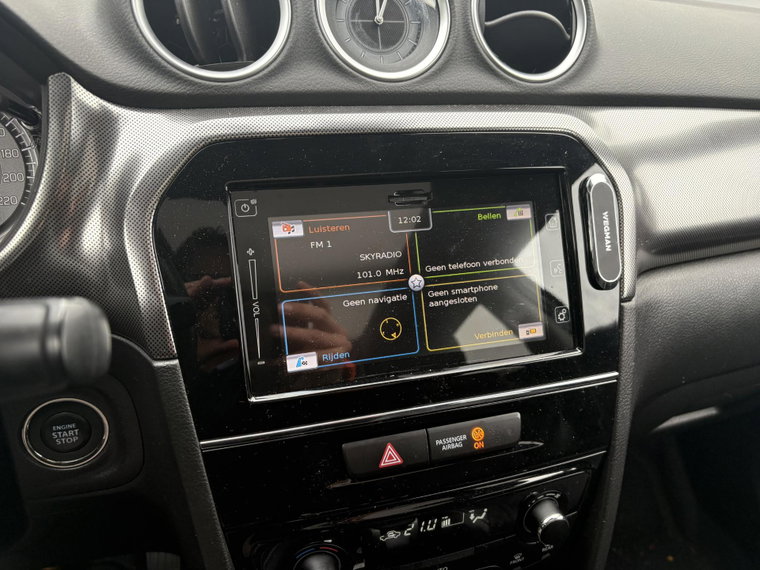 Vehicle Image 12