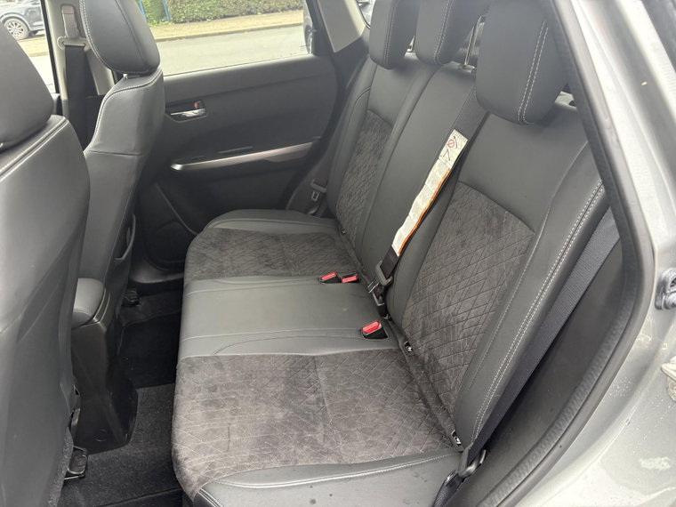 Vehicle Image 8