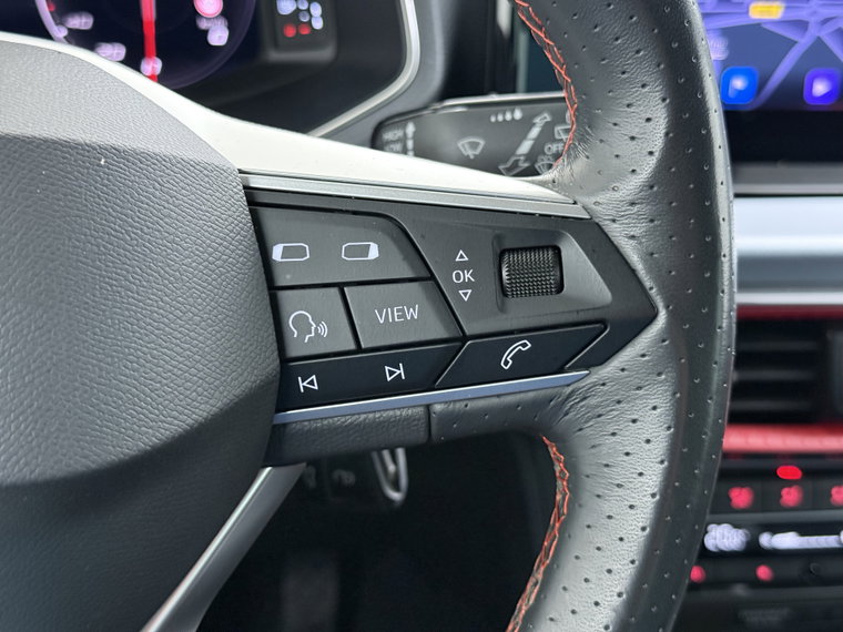 Vehicle Image 29