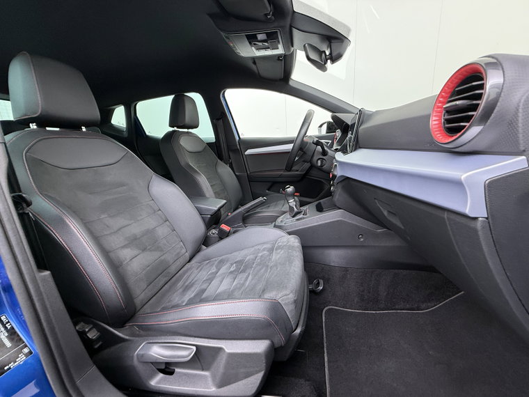 Vehicle Image 33