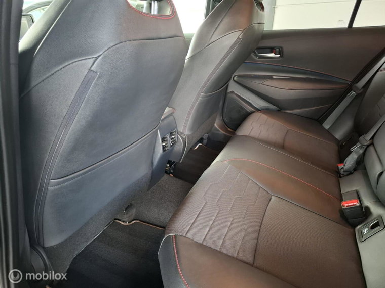 Vehicle Image 15