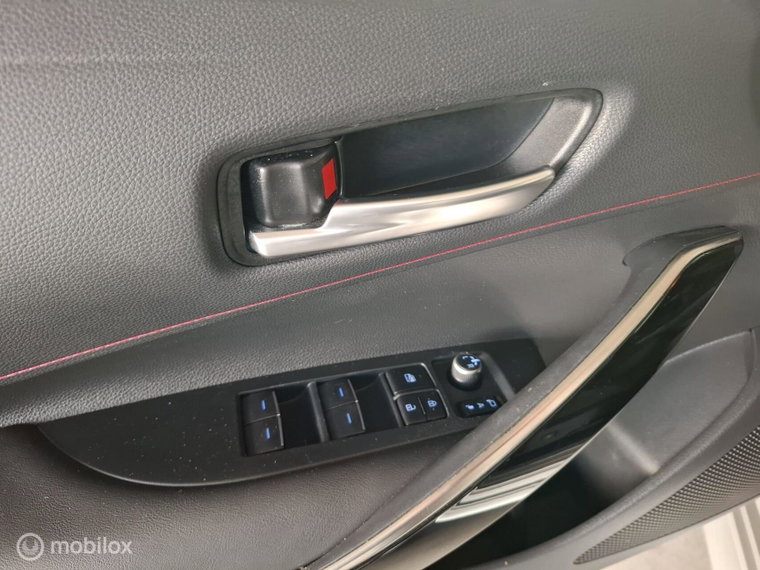 Vehicle Image 21