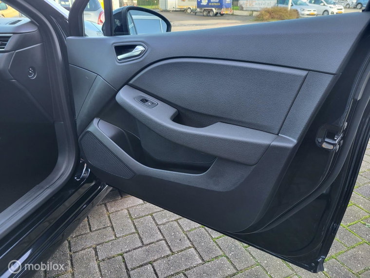 Vehicle Image 29