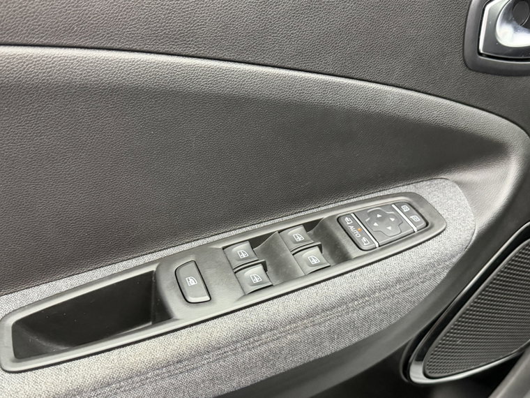 Vehicle Image 28