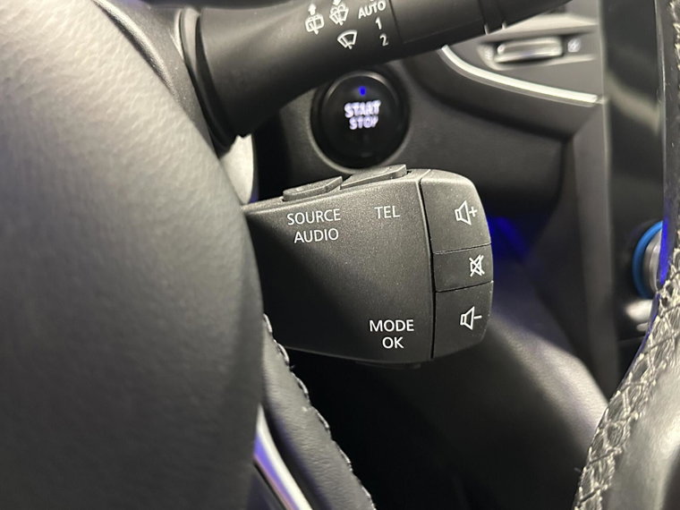 Vehicle Image 28
