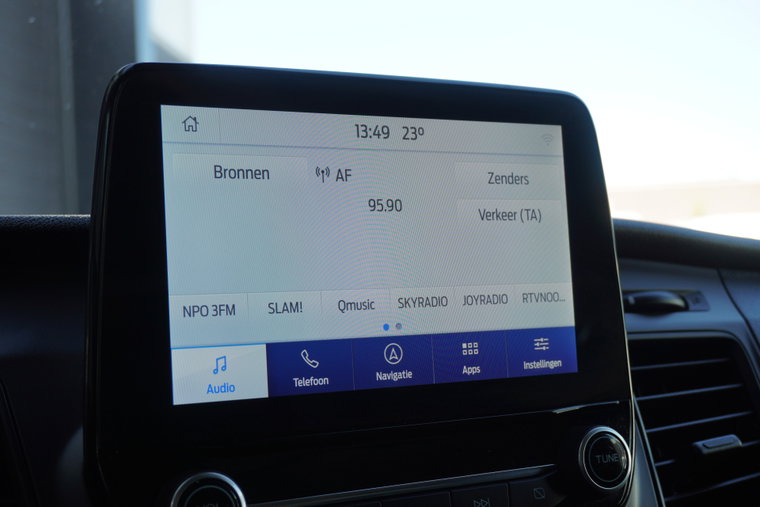 Vehicle Image 14