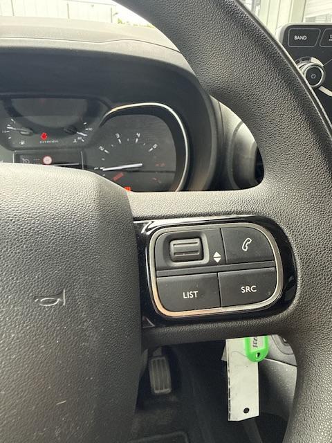 Vehicle Image 31