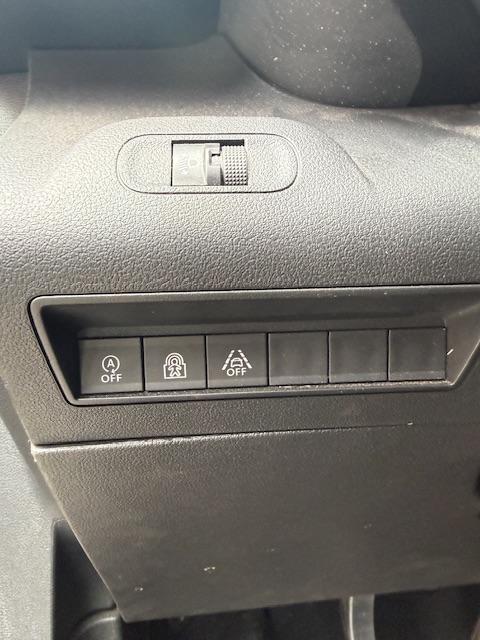 Vehicle Image 37