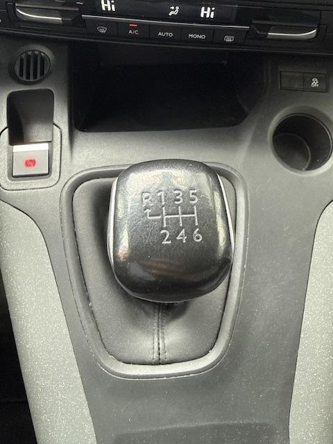 Vehicle Image 39