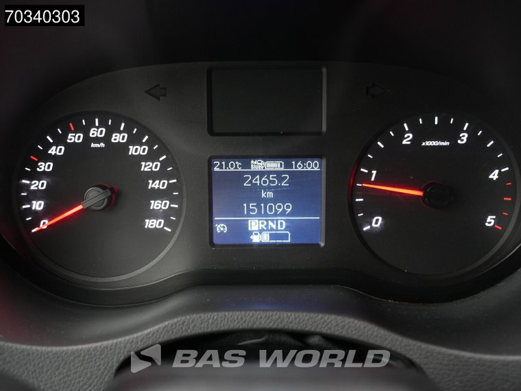 Vehicle Image 37