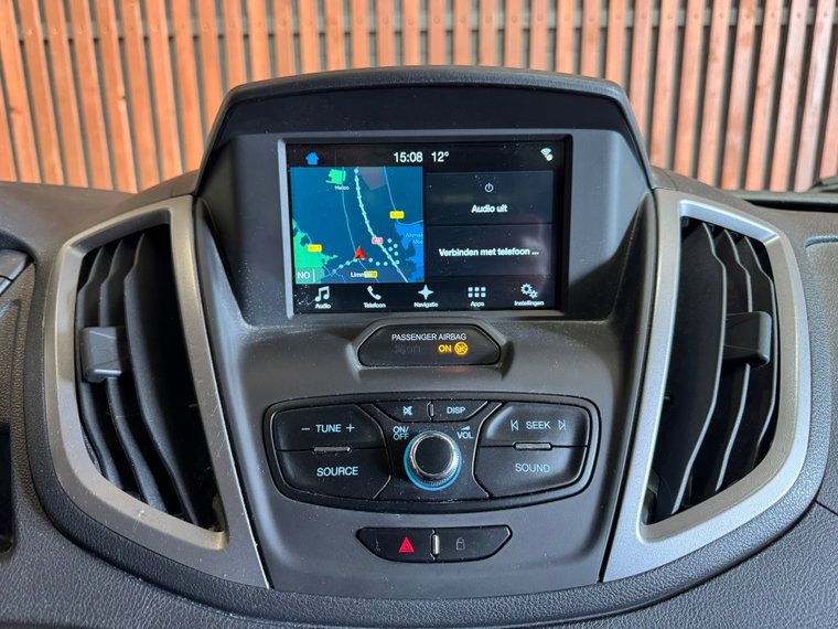 Vehicle Image 15