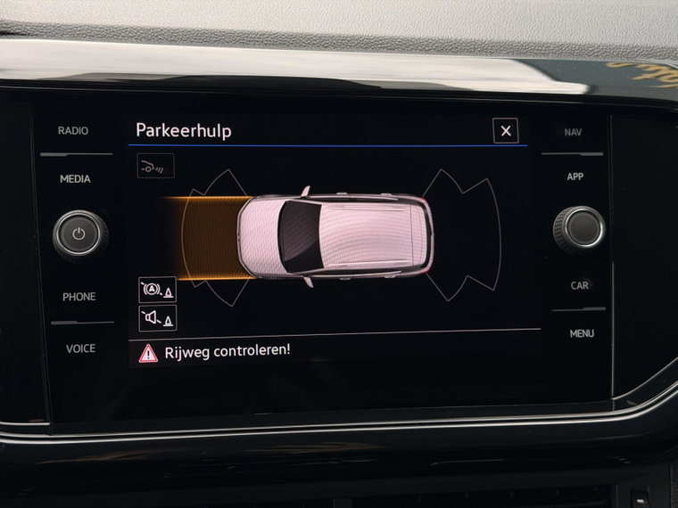Vehicle Image 33