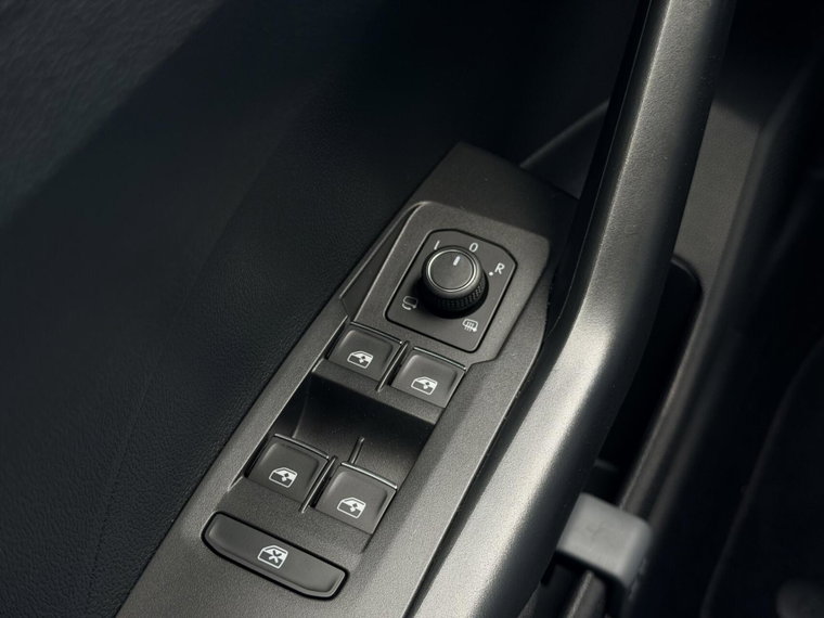 Vehicle Image 41