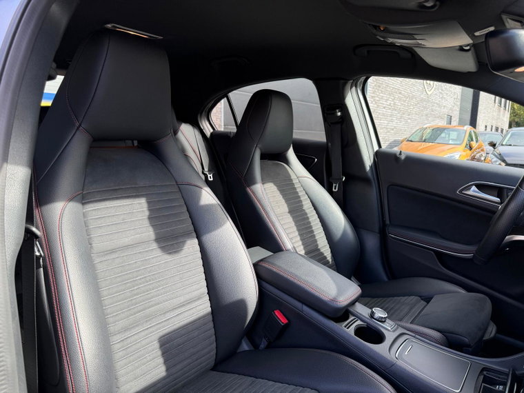 Vehicle Image 39