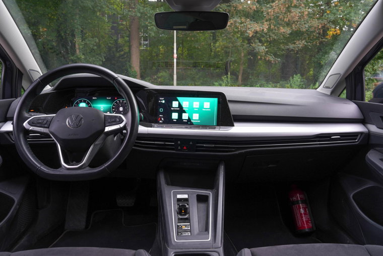 Vehicle Image 13