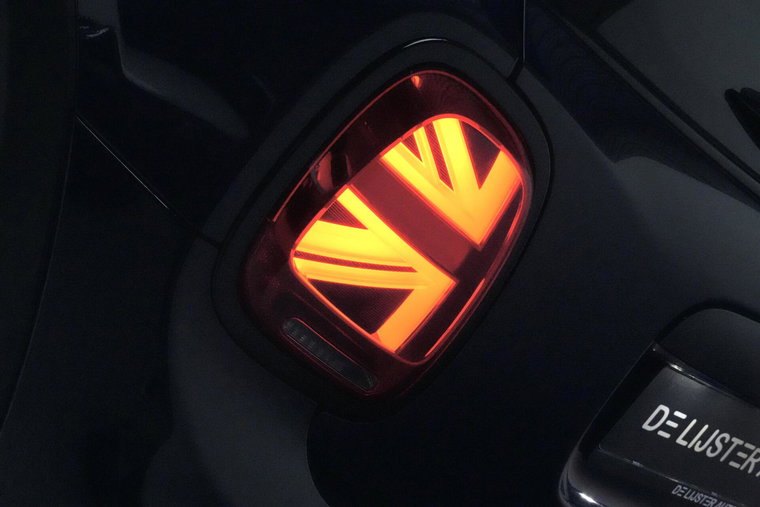 Vehicle Image 28