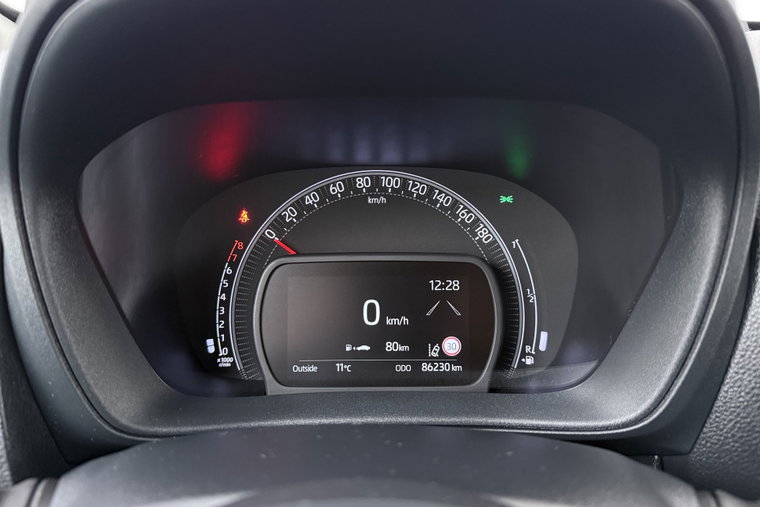 Vehicle Image 18