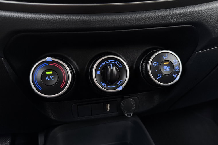 Vehicle Image 23
