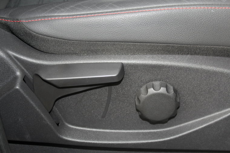 Vehicle Image 40