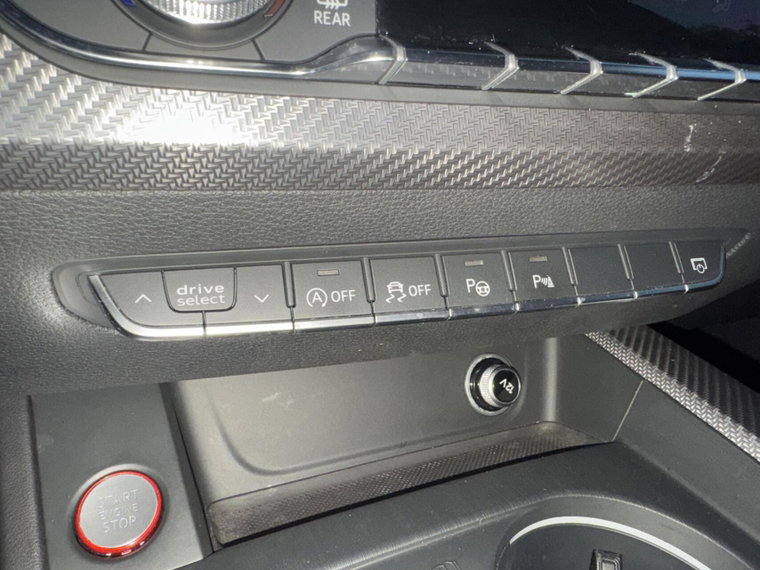 Vehicle Image 41