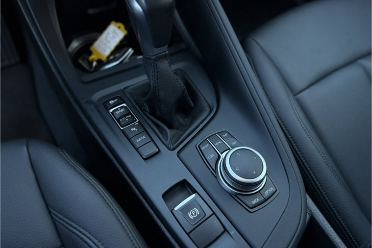 Vehicle Image 24