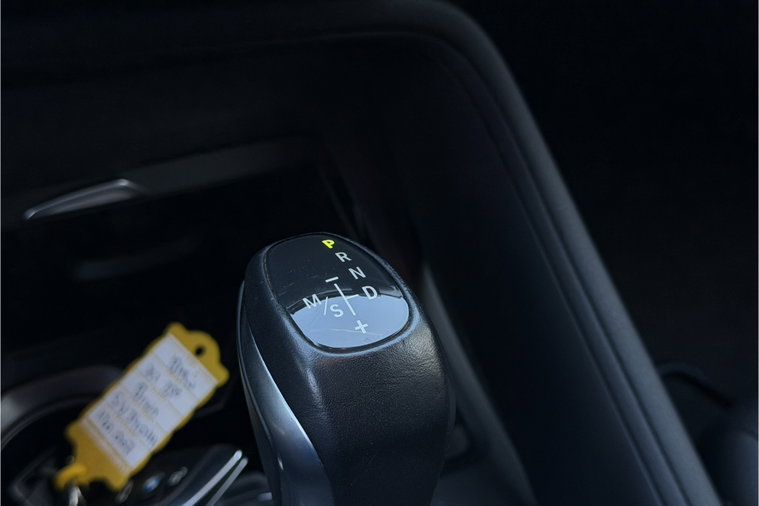 Vehicle Image 28