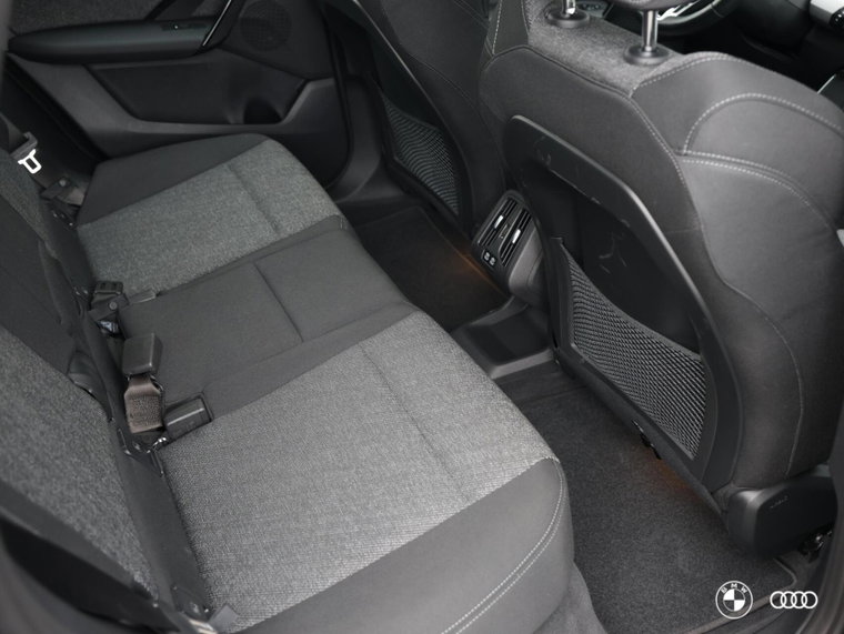 Vehicle Image 45