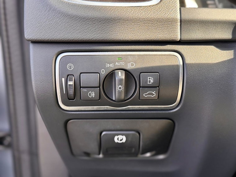Vehicle Image 27