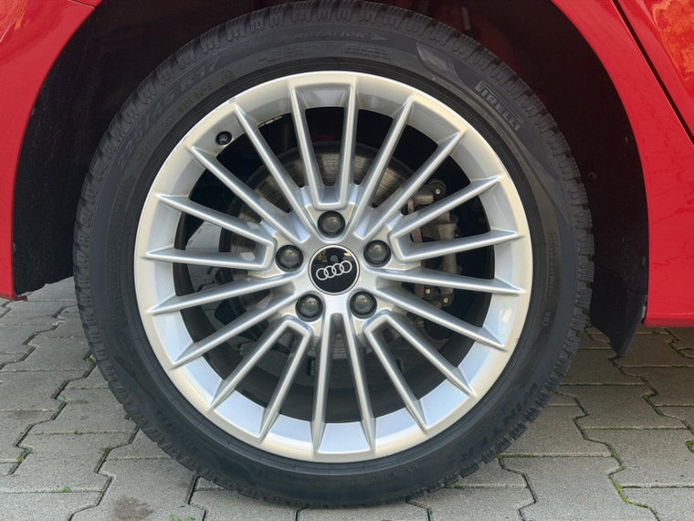 Vehicle Image 39