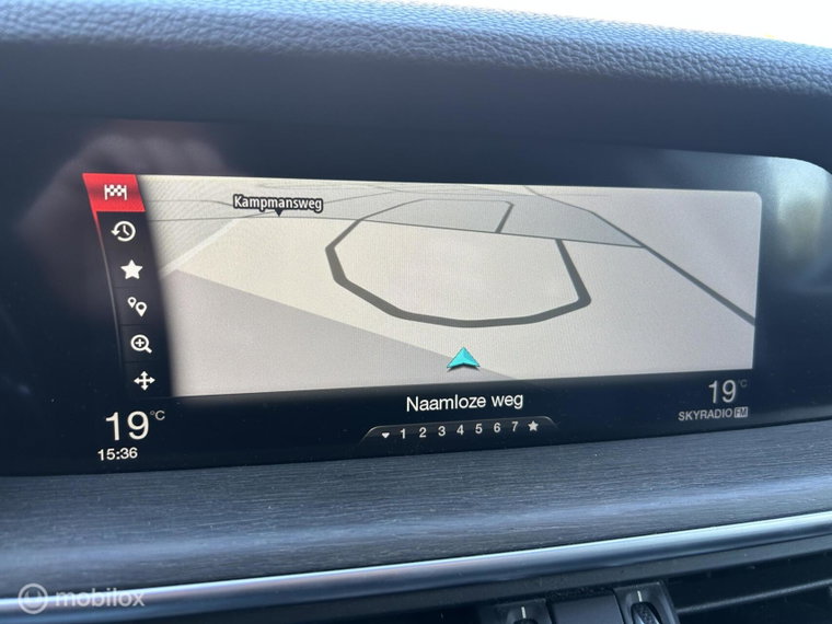Vehicle Image 26
