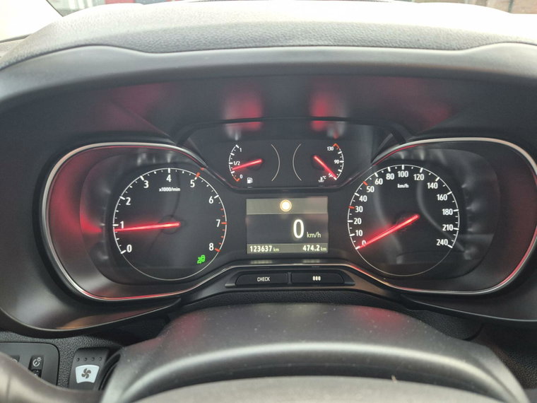 Vehicle Image 27