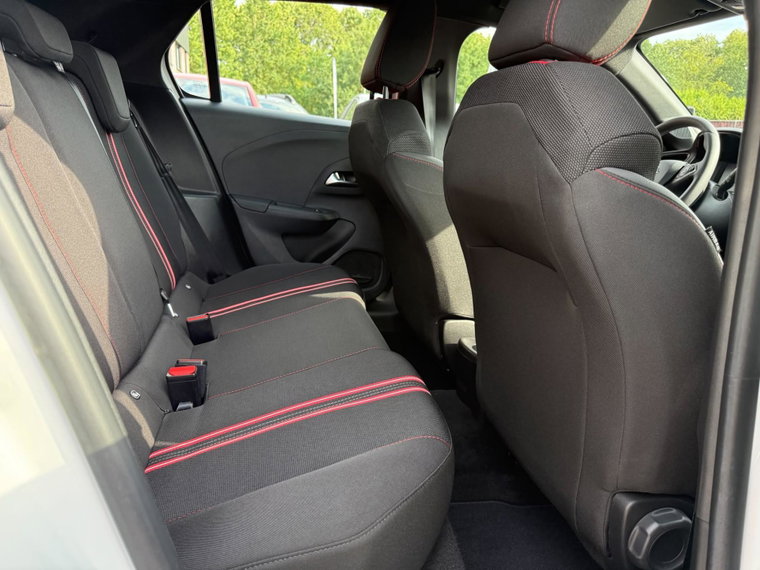 Vehicle Image 23