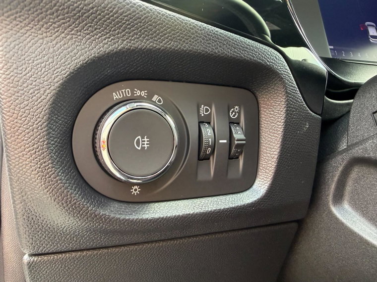 Vehicle Image 37